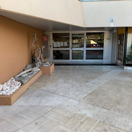 Appartement Loulou à Fréjus Extérieur photo